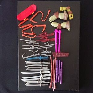 TMNT Teenage Mutant Ninja Turtles - Action Figure Weapons and Accessories Lot